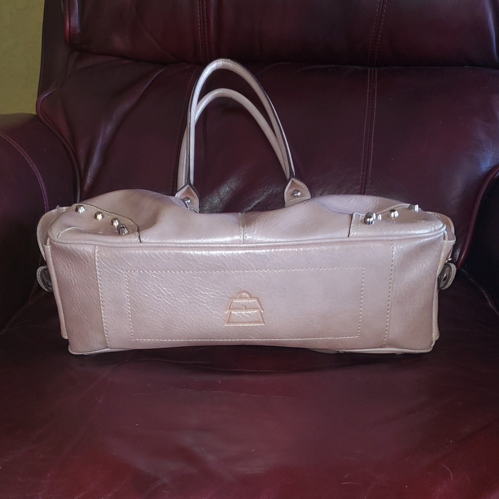 Women’s Metallic Light Pink Tote Bag - Elegant Everyday Handbag - Picture 6 of 16